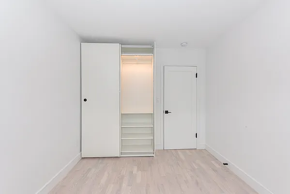 Sold by Modern Spaces | media 3