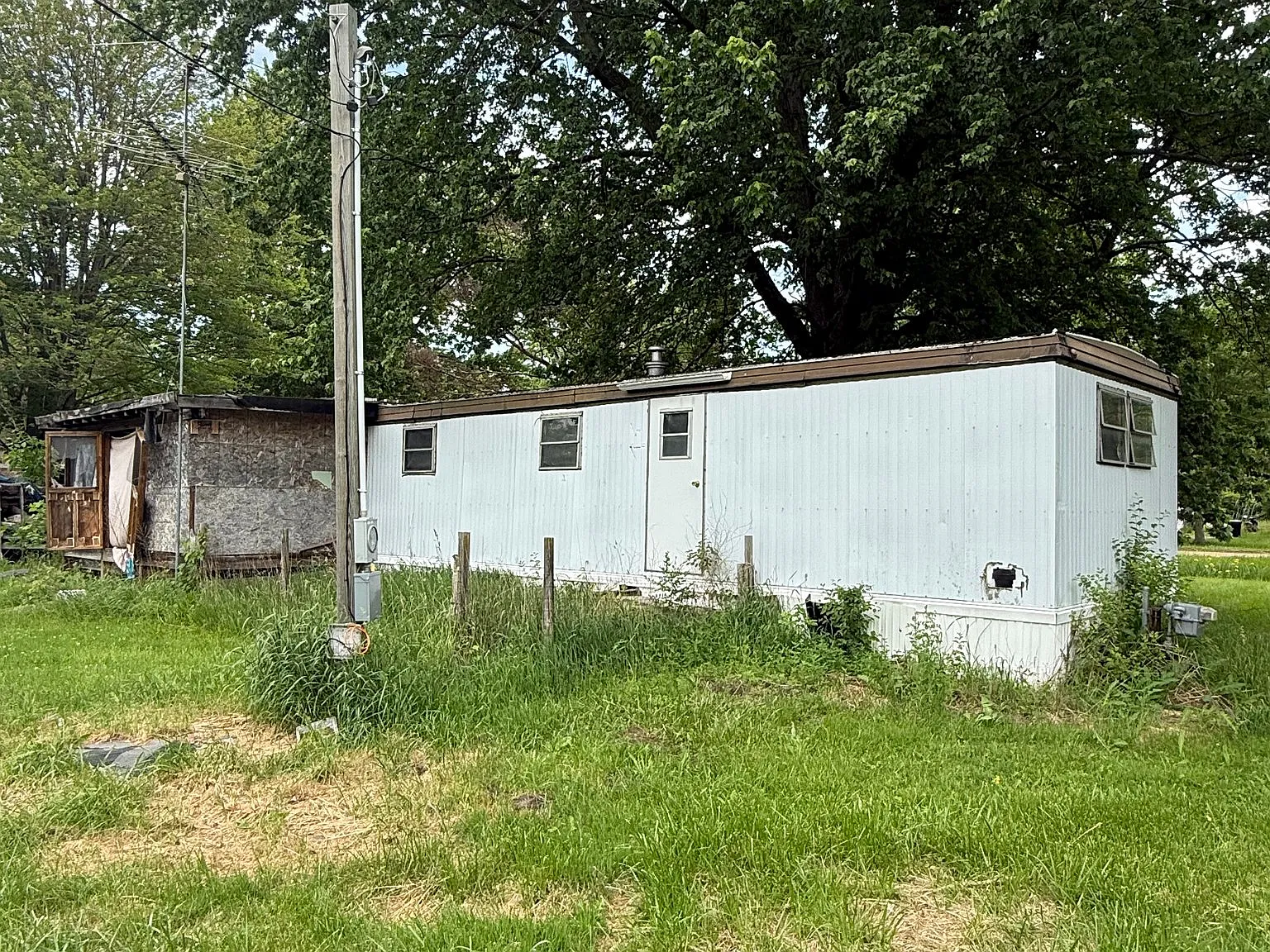 2 Bed / 1 Bath Handyman Special for Sale - Midland, MI — Photo 2