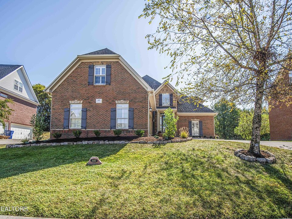 1st image of 600 Rockwell Farm Ln