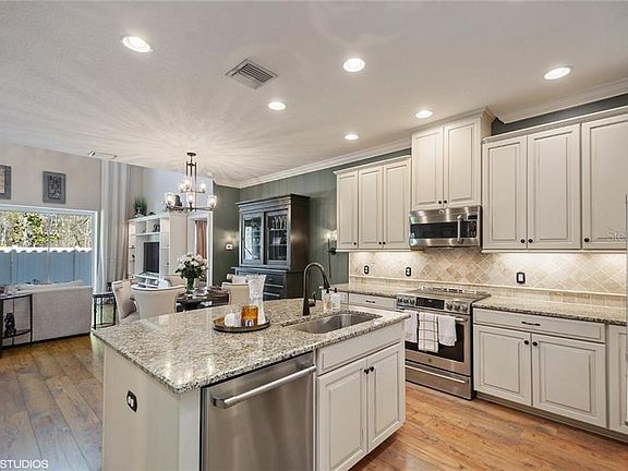 5th image of 8757 Terracina Lake Dr