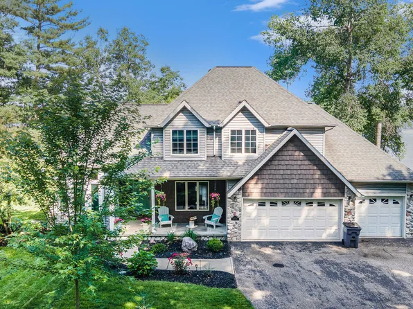 10425 Miller Dale Dr, Stanwood, MI 49346