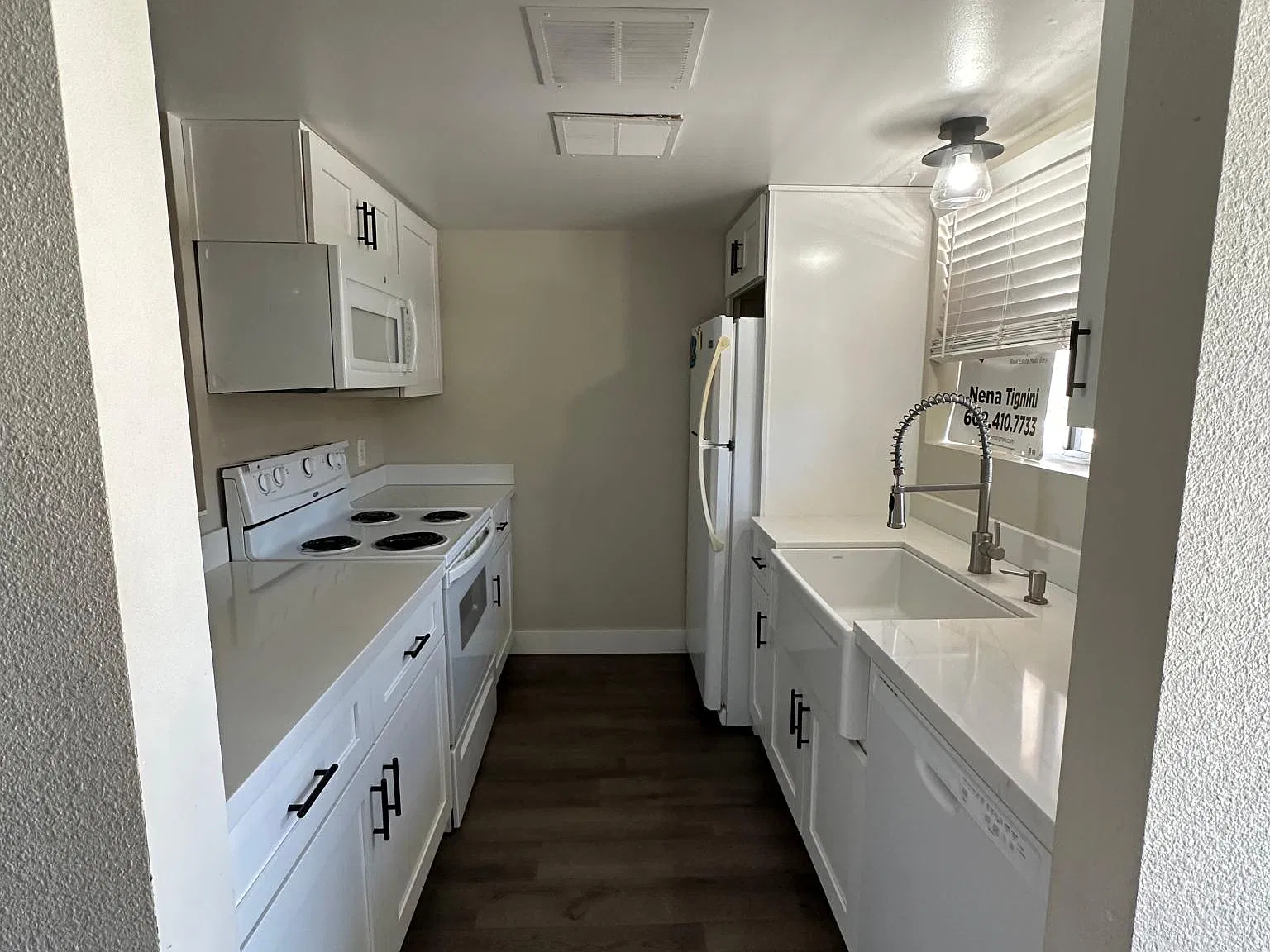 2 bed, 1120 sqft, $1,900 — Photo 2