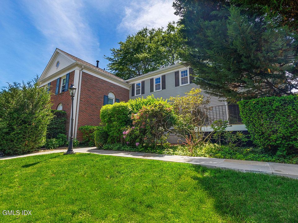 1st image of 14 Greenwich Hills Dr #14