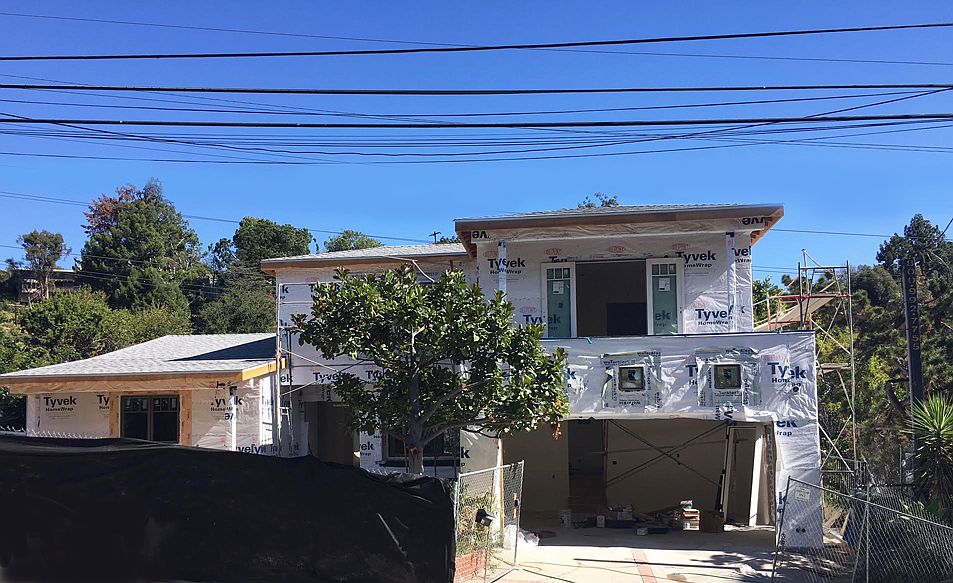 1st image of 900 N Kenter Ave