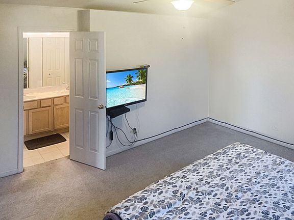 5th image of 1652 Linden Park Ln