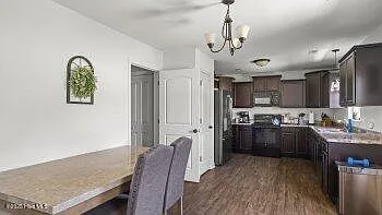 310 Vintage Ct — Photo 13