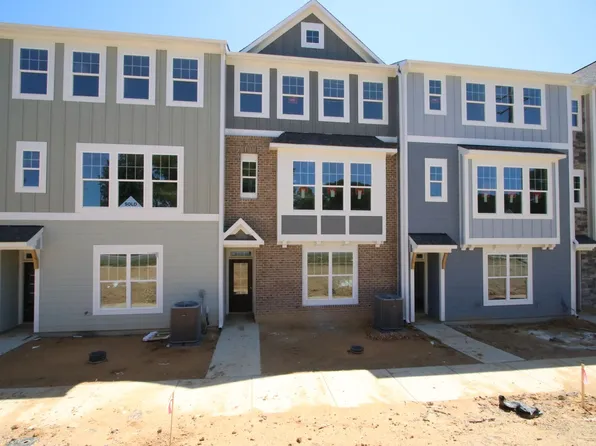 2909 Richardson Rd, Apex, NC 27502