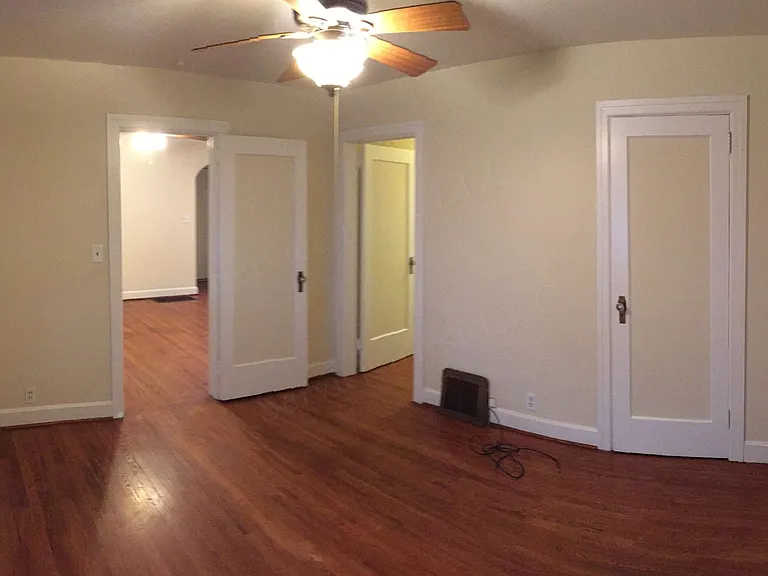1051 S New Ave — Photo 13