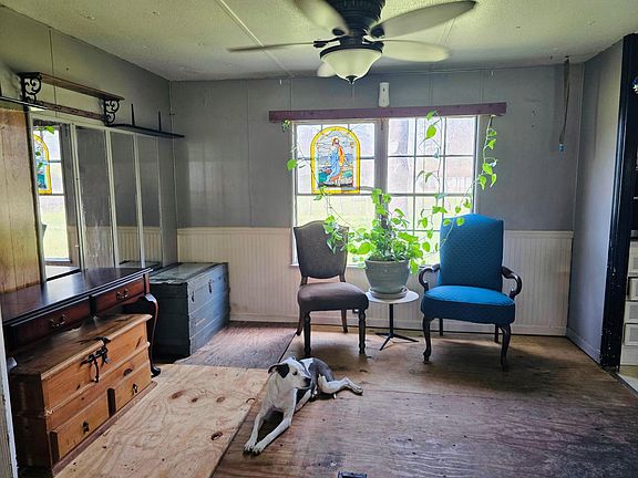 5th image of 17189 Valley Ln