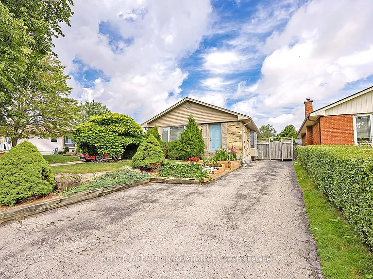 81 Culver Cres #B — Photo 2