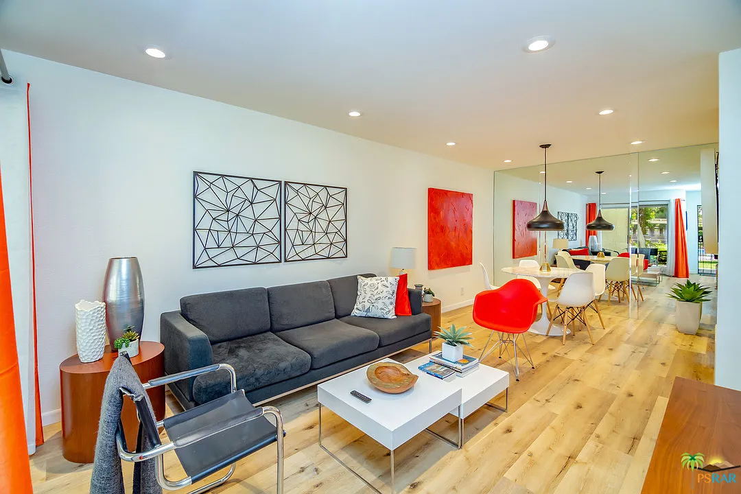 550 N Villa Ct — Photo 3