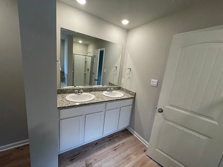 44007 Covington Rdg — Photo 16