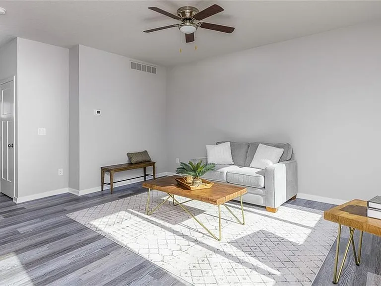 1707 Ashwood Ave — Photo 20
