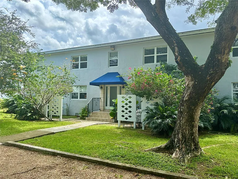 7740 SW 54th Ct #49A — Photo 4