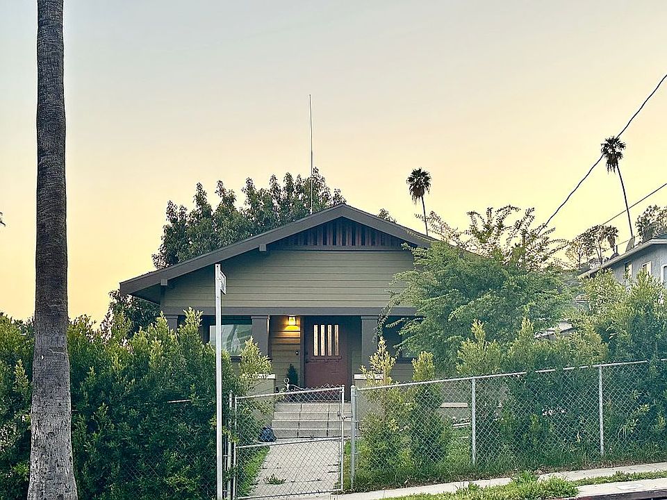 1st image of 4420 Esmeralda St