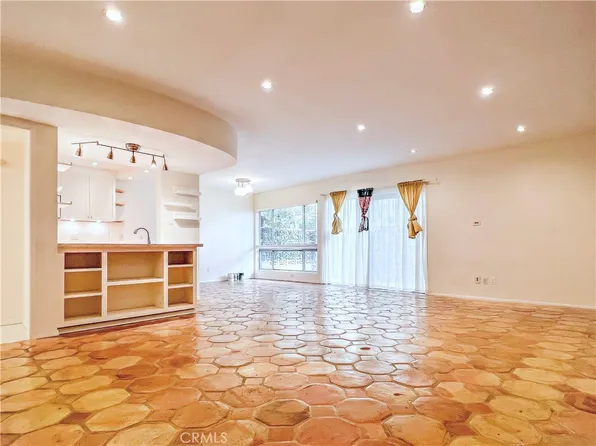 4445 Cartwright Ave APT 105, North Hollywood, CA 91602