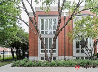 912 S Morgan St, Chicago, IL 60607