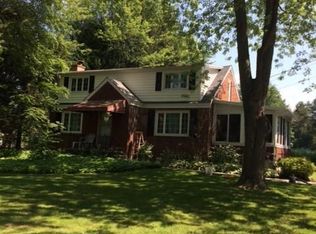 542 Harris Hill Rd, Lancaster, NY 14086