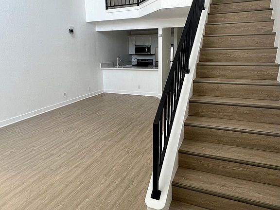 2nd image of 223 N Alvarado St APT 202