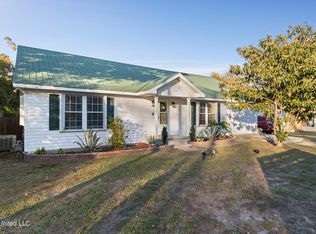 908 25th St, Gulfport, MS 39501