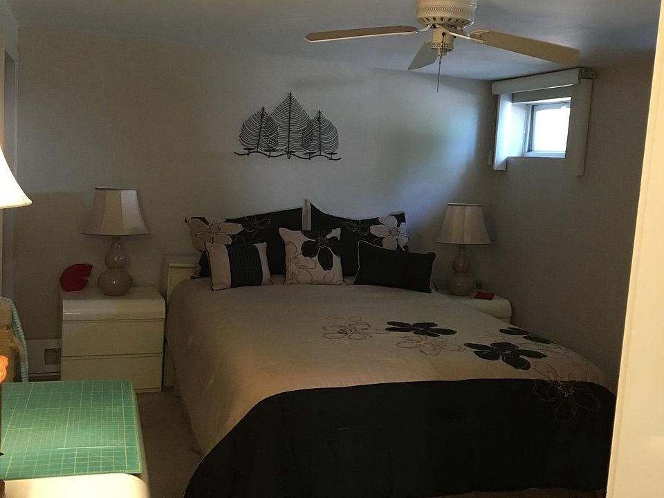 1st image of 11 Eleanor Dr