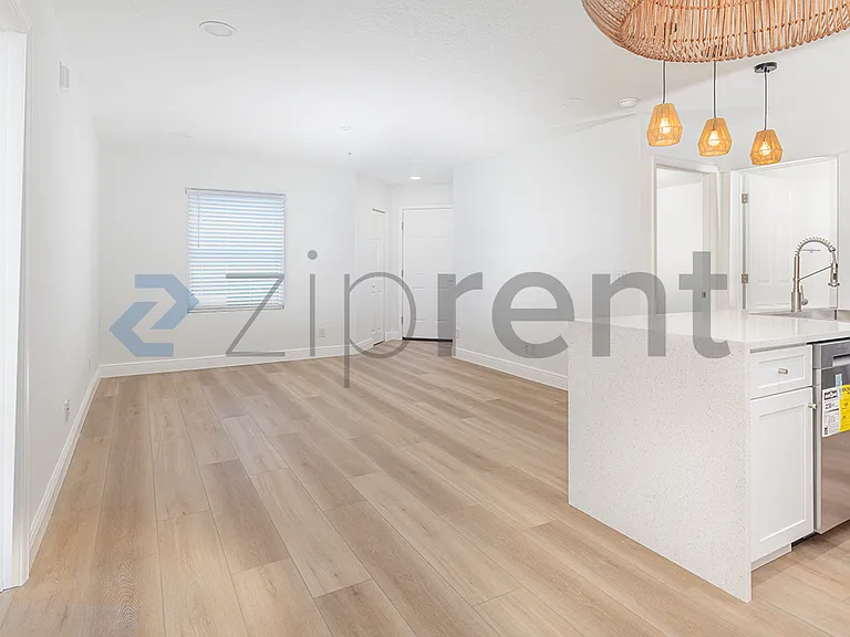 3024 Parkway Blvd #207 — Photo 4