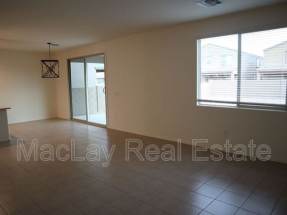 5th image of 10708 W Chestnut St