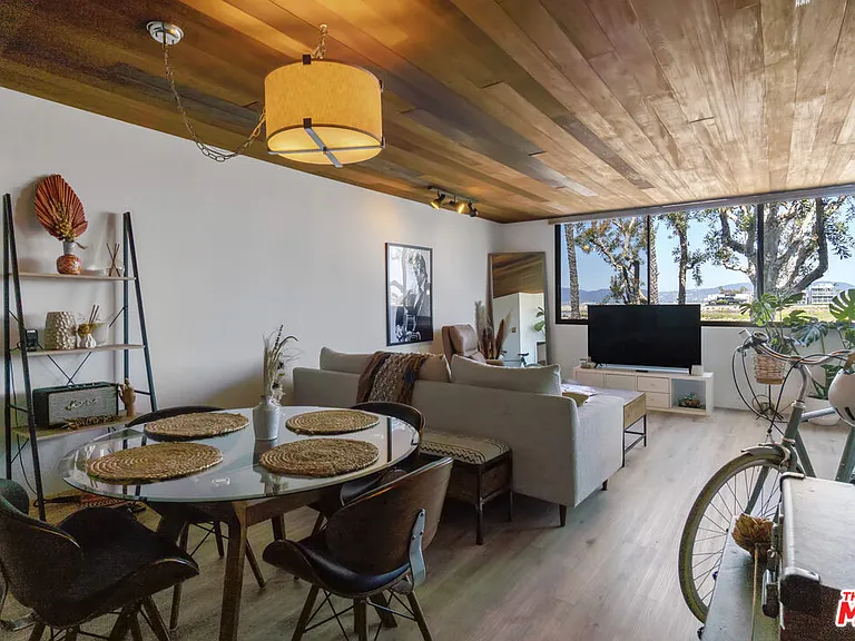 6209 Pacific Ave #103 — Photo 37
