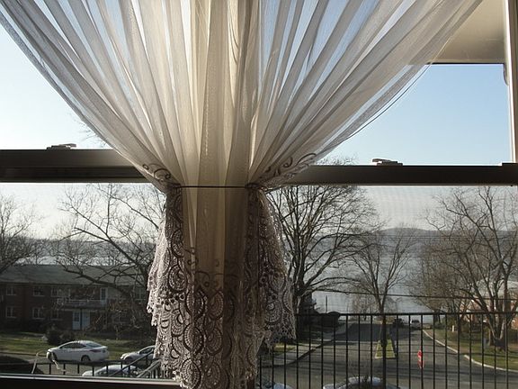 3rd image of 201 S Buckhout St