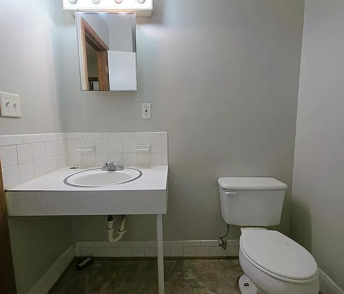 3320 S Oxford Ave #B — Photo 7