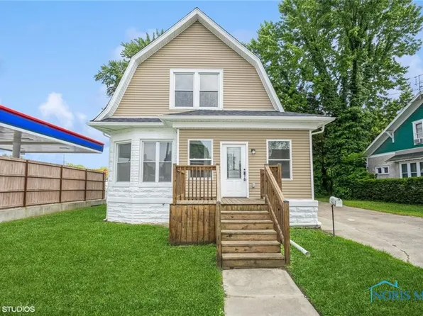 424 E High St, Hicksville, OH 43526