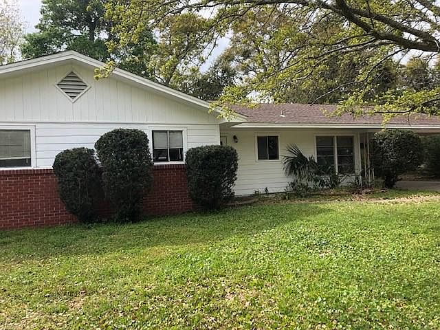 1st image of 161 Oakmont Pl