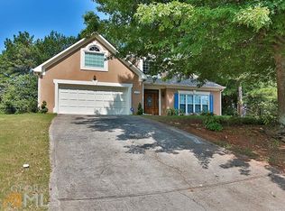 175 Nesbit Ridge Dr, Roswell, GA 30076