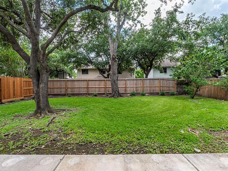 1227 Mabry Mill Rd — Photo 36