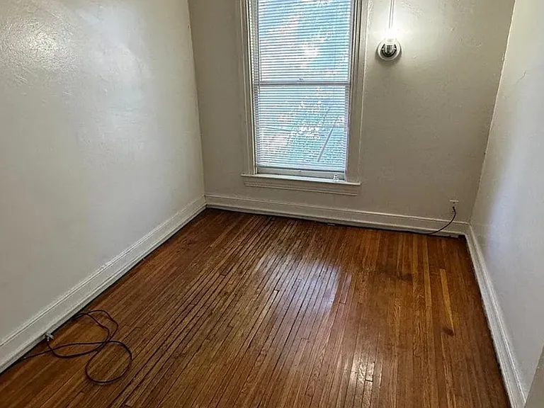 314 S George St #2 — Photo 6