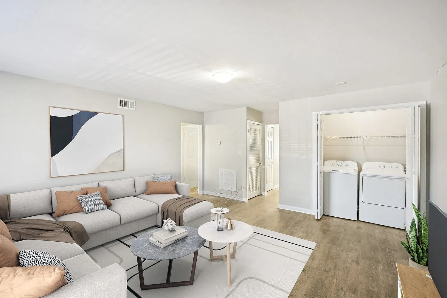 Amber Grove Apartments — Photo 4