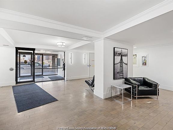 3rd image of 111 Riverside Dr E #209