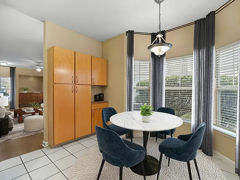 Cozy Dining Nook