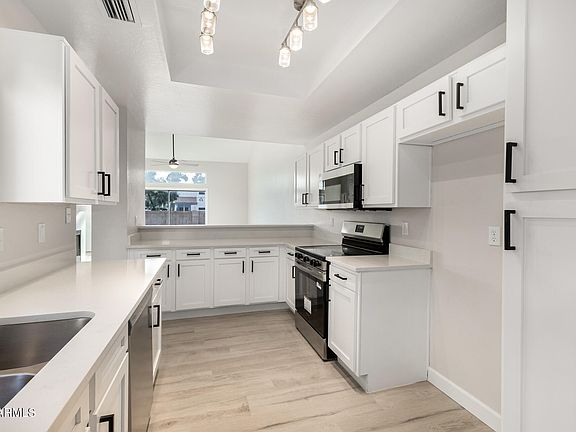 5th image of 365 W LODGE Drive