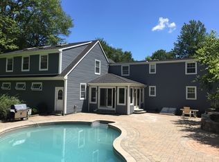 3 Hurd Ave, Monroe, CT 06468