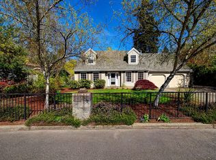 6015 SE Aldercrest Rd, Milwaukie, OR 97267