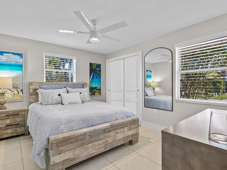 482 Tradewinds Ave — Photo 16
