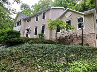 4394 Sagebrush Cir, Manlius, NY 13104