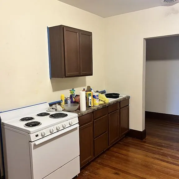 116 E Jefferson St #A — Photo 15
