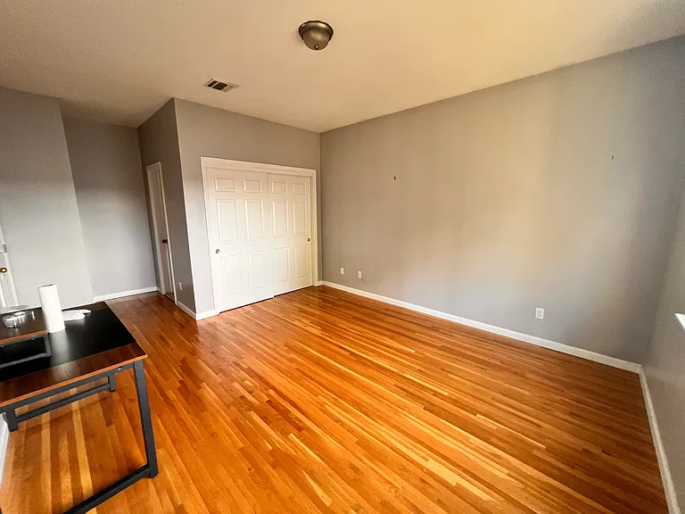 75 Sumner Ave #2 — Photo 3