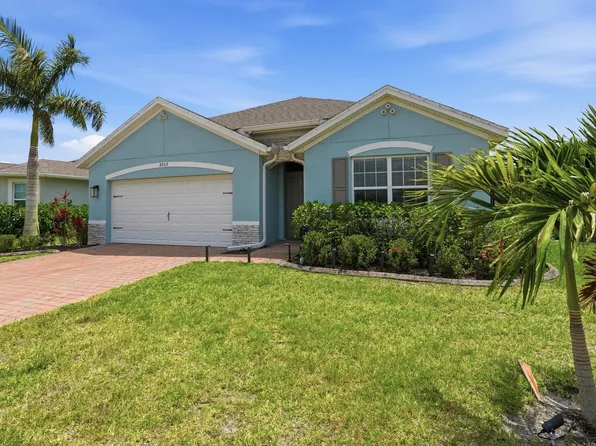 8909 Cascade Price Circle, North Fort Myers, FL 33917