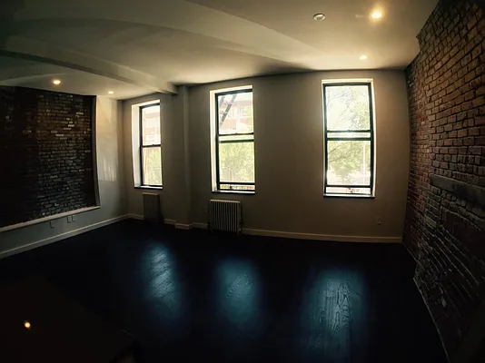 Rented by Bohemia Realty Group | media 33