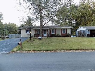 7745 Humbert Rd, Godfrey, IL 62035