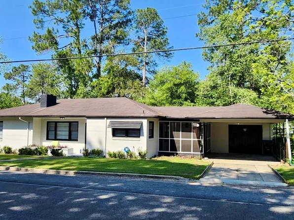 112 1st St, Fitzgerald, GA 31750