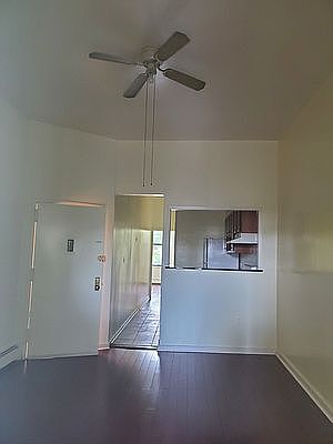 5th image of 818 Macon St APT 3